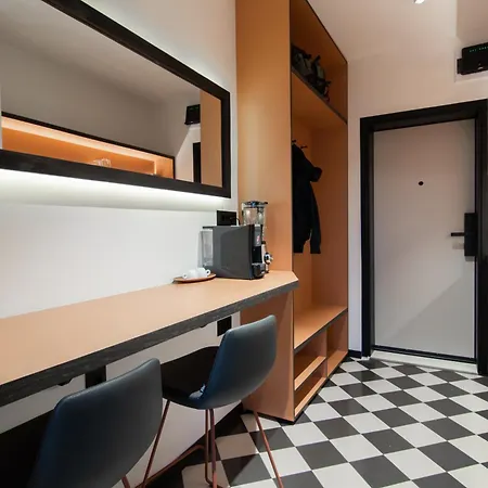 Dimov Center * スコピエ